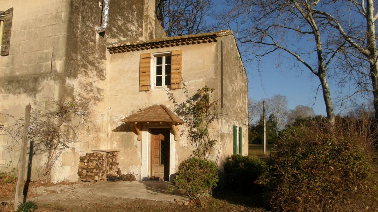 Gite Du Gardien Saint-Martin-de-Crau Exterior photo